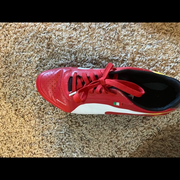 Red puma evo speed Ferrari collection! - Picture 4 of 5